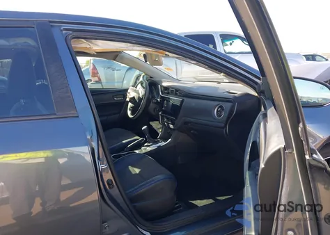 2018 Toyota Corolla Se z USA, uszkodzony, nr VIN 2T1BURHE6JC986885